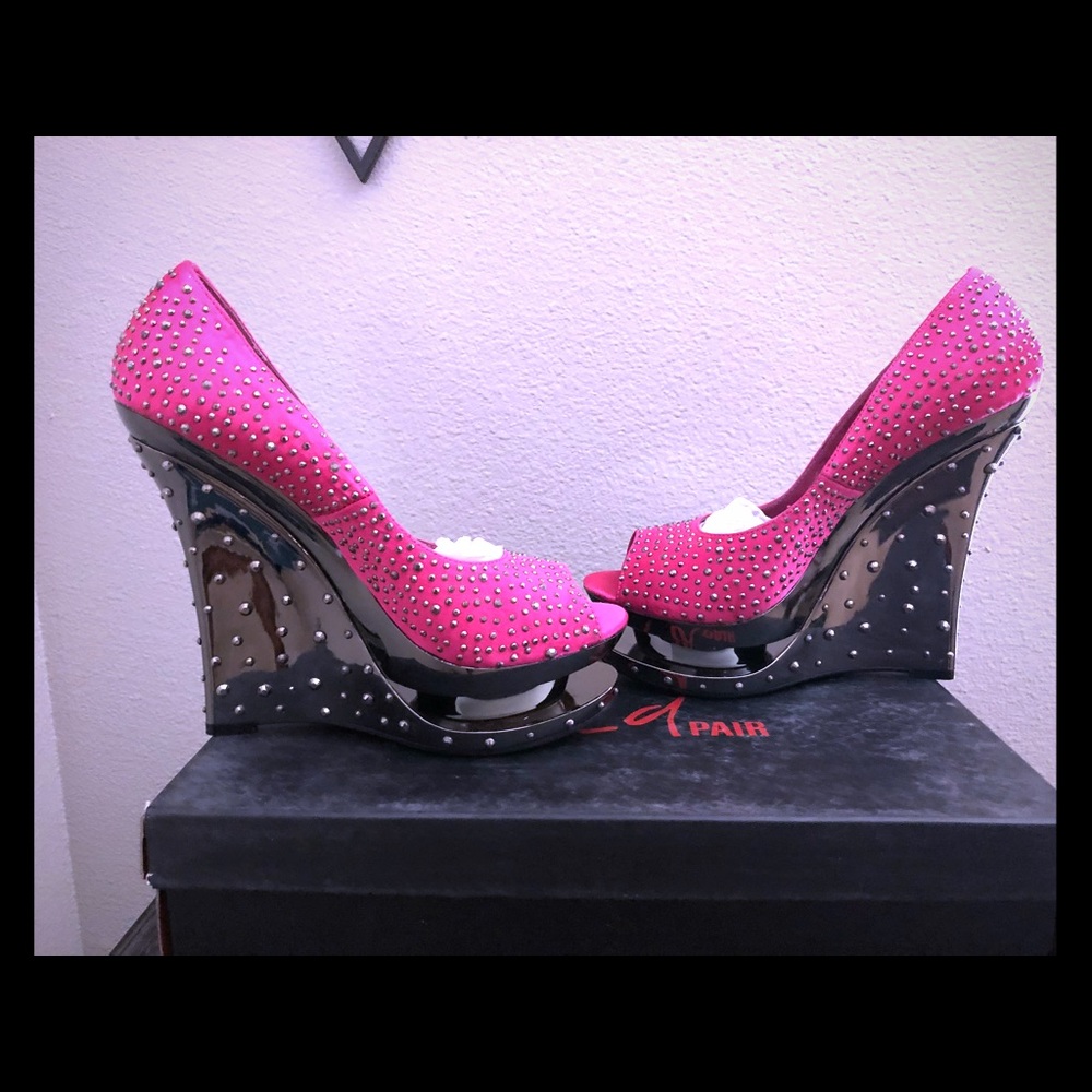 Satin Studded Fuchsia Wedged Platform!